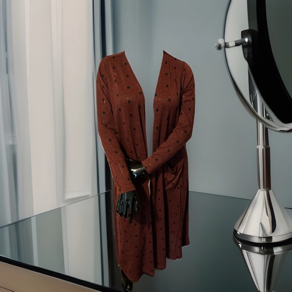 💴Sold💴 WOMEN'S LULAROE SARAH MAROON BLACK POLKA DOT SWEATER DUSTER Sz M